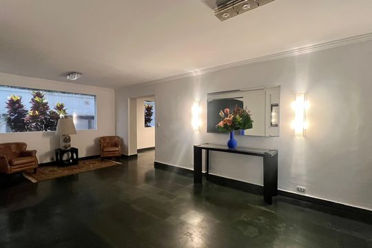 Hall de Entrada de apartamento para alugar com 3 quartos, 115m² em Jardim Paulista, São Paulo