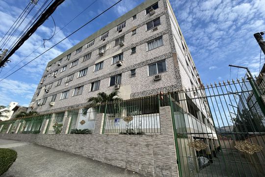 Fachada  de apartamento à venda com 2 quartos, 58m² em Cavalcanti, Rio de Janeiro