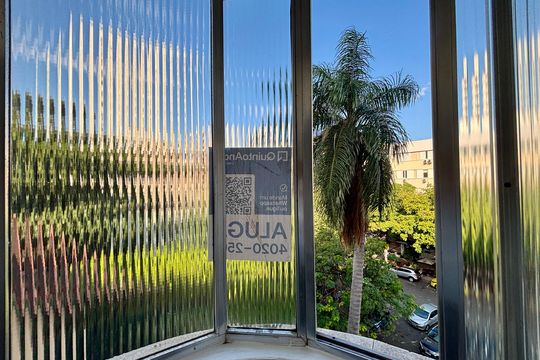 Placa de apartamento para alugar com 1 quarto, 42m² em Leblon, Rio de Janeiro