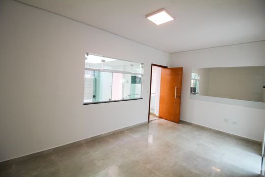 Casa à venda com 2 quartos, 110m² em Cambuci, São Paulo