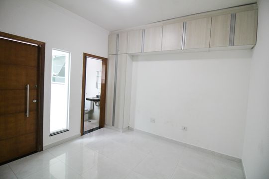 Suíte de casa à venda com 2 quartos, 110m² em Cambuci, São Paulo