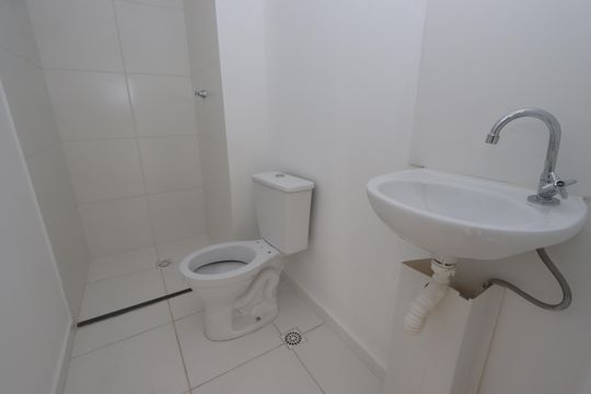Banheiro Social de kitnet/studio à venda com 1 quarto, 25m² em Chácara Inglesa, São Paulo