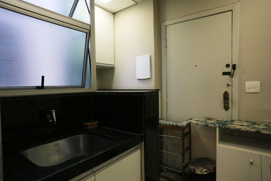 Área de Serviço de apartamento para alugar com 2 quartos, 110m² em Centro, Belo Horizonte