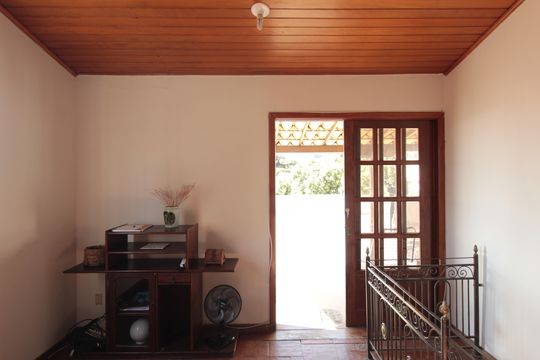 Sala de TV de apartamento à venda com 5 quartos, 285m² em Ouro Preto, Belo Horizonte