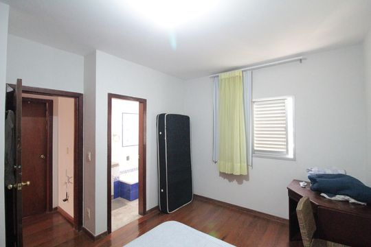 Suite de apartamento à venda com 5 quartos, 285m² em Ouro Preto, Belo Horizonte