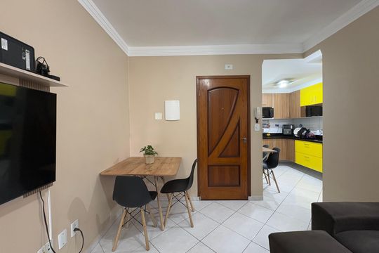 Sala de apartamento para alugar com 2 quartos, 51m² em Parque Novo Oratório, Santo André