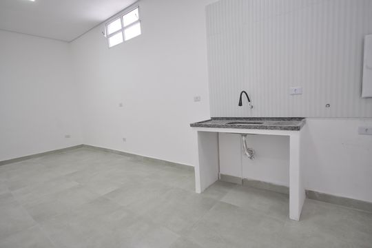 Cozinha de kitnet/studio para alugar com 1 quarto, 48m² em Vila Medeiros, São Paulo