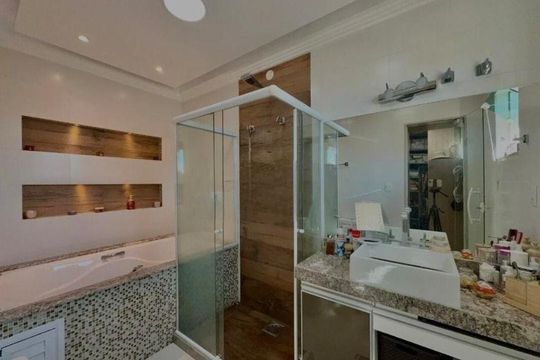 Casa à venda com 3 quartos, 219m² em Maria Paula, Niterói