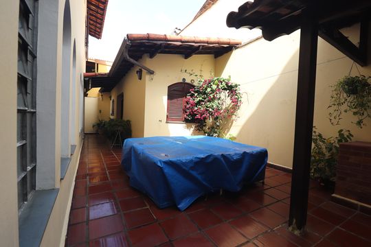 Quintal de casa à venda com 3 quartos, 232m² em Santa Maria, Santo André