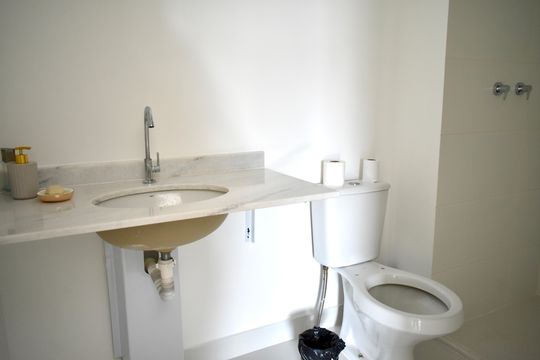 Banheiro de kitnet/studio à venda com 0 quarto, 35m² em Vila da Saúde, São Paulo