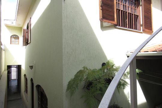Área Externa de casa à venda com 3 quartos, 175m² em Bela Vista, Osasco