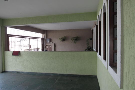Garagem de casa à venda com 3 quartos, 175m² em Bela Vista, Osasco