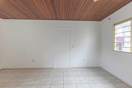 Quarto de apartamento à venda com 1 quarto, 390m² em Vila Jardim, Porto Alegre