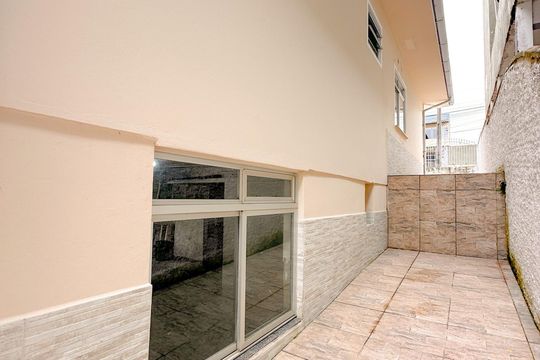 Área externa de apartamento para alugar com 3 quartos, 130m² em Ipiranga, São José