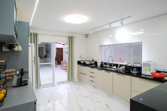 Cozinha de casa à venda com 3 quartos, 160m² em Santa Maria, São Caetano do Sul