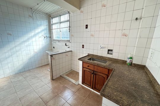 Cozinha de apartamento à venda com 2 quartos, 100m² em Vila Valqueire, Rio de Janeiro