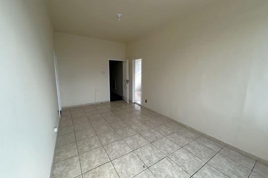 Sala de apartamento à venda com 2 quartos, 100m² em Vila Valqueire, Rio de Janeiro