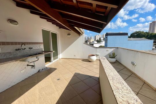 Quintal de casa à venda com 4 quartos, 380m² em Jardim Gumercindo, Guarulhos