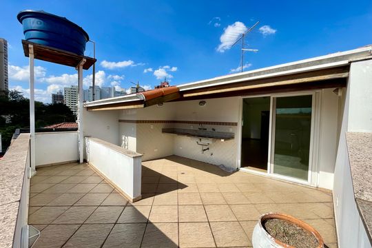Quintal de casa à venda com 4 quartos, 380m² em Jardim Gumercindo, Guarulhos