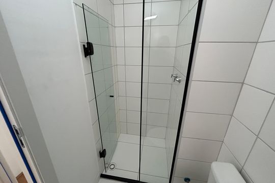Banheiro de apartamento à venda com 2 quartos, 42m² em Bonsucesso, Rio de Janeiro