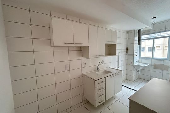 Cozinha de apartamento à venda com 2 quartos, 42m² em Bonsucesso, Rio de Janeiro