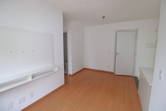 Sala de apartamento à venda com 2 quartos, 42m² em Bonsucesso, Rio de Janeiro