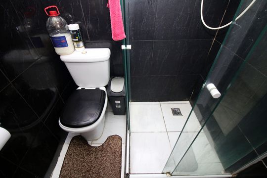Banheiro 2 de casa de condomínio à venda com 2 quartos, 146m² em Vila Kosmos, Rio de Janeiro