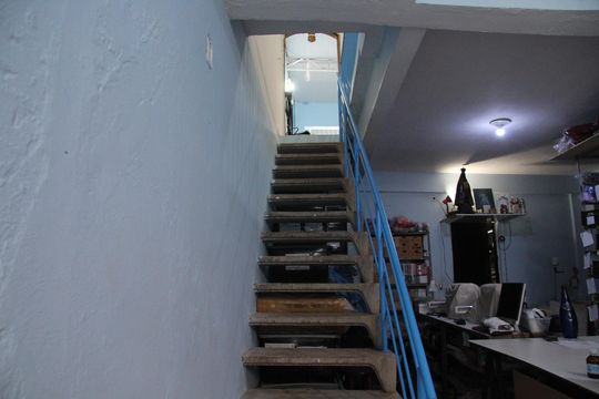 Churrasqueira Escada acessoa a garagem de casa à venda com 3 quartos, 157m² em Jardim Divinolandia, Guarulhos
