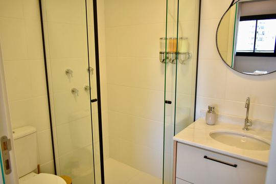Banheiro Social de kitnet/studio à venda com 0 quarto, 27m² em Mirandópolis, São Paulo