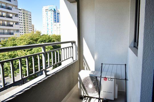 Varanda de kitnet/studio à venda com 0 quarto, 27m² em Mirandópolis, São Paulo