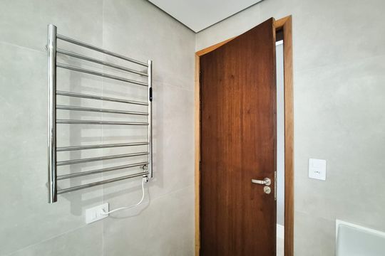 Banheiro da Suíte de casa à venda com 3 quartos, 320m² em Vila Florida, São Bernardo do Campo