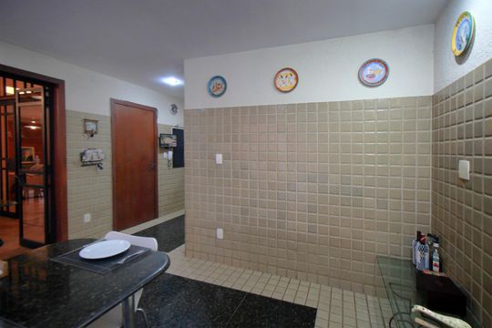 Copa de casa à venda com 4 quartos, 460m² em Belvedere, Belo Horizonte
