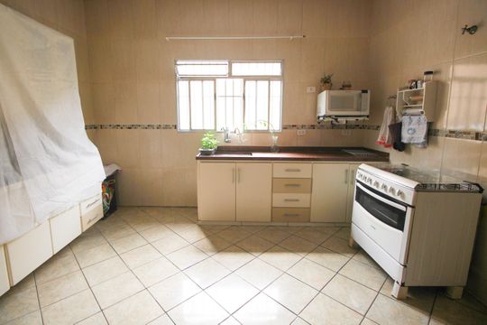 Cozinha de casa à venda com 2 quartos, 370m² em Chácara Agrindus, Taboão da Serra