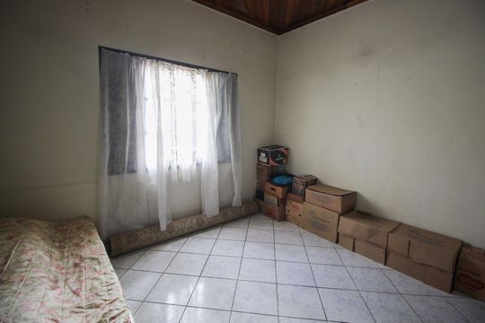Quarto 2 de casa à venda com 2 quartos, 370m² em Chácara Agrindus, Taboão da Serra