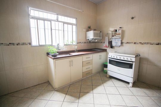 Cozinha de casa à venda com 2 quartos, 370m² em Chácara Agrindus, Taboão da Serra