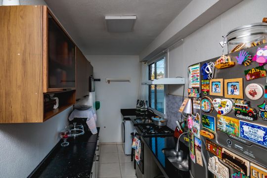 Cozinha de apartamento para alugar com 2 quartos, 47m² em Trevo, Belo Horizonte
