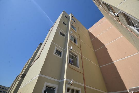 Fachada do bloco de apartamento à venda com 2 quartos, 48m² em Campo Grande, Rio de Janeiro