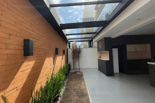 Área Externa de casa de condomínio para alugar com 3 quartos, 148m² em Parque Rincao, Cotia