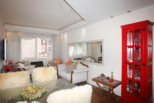 Apartamento à venda com 2 quartos, 74m² em Menino Deus, Porto Alegre