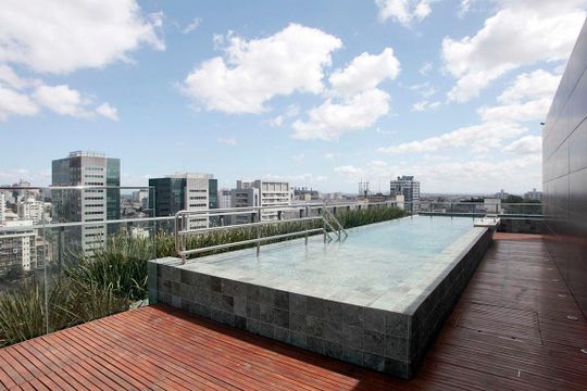 Área Comum - Piscina de kitnet/studio à venda com 1 quarto, 38m² em Auxiliadora, Porto Alegre