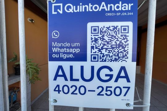 placa de casa para alugar com 2 quartos, 150m² em Jardim Arpoador, São Paulo