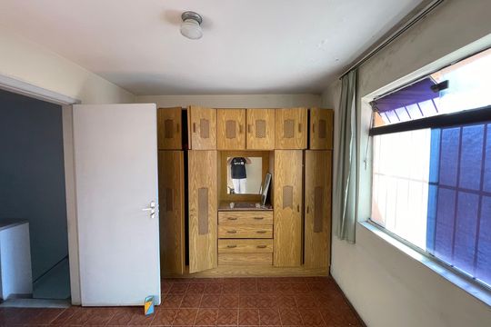 Quarto 1 de casa para alugar com 2 quartos, 150m² em Jardim Arpoador, São Paulo