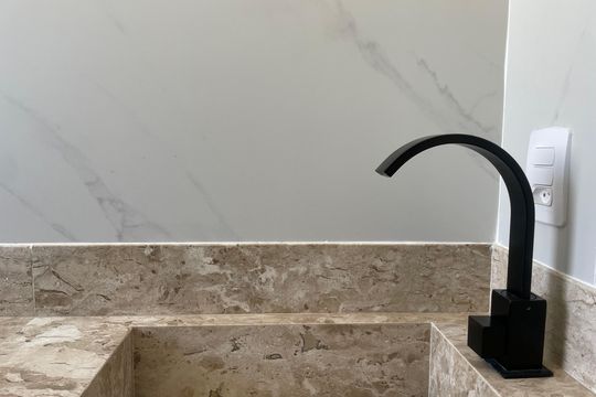 Banheiro Social de apartamento para alugar com 3 quartos, 74m² em Gramado, Cotia