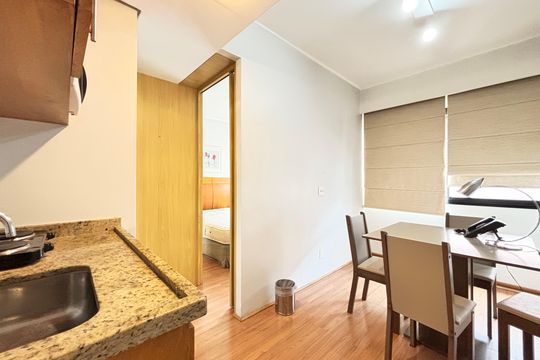 Sala/Cozinha de apartamento para alugar com 1 quarto, 69m² em Moema, São Paulo