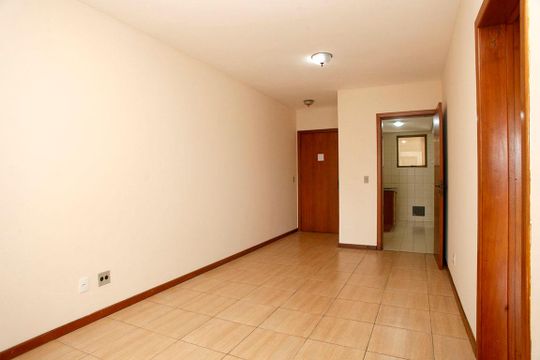 Sala de apartamento para alugar com 2 quartos, 73m² em Santana, Porto Alegre