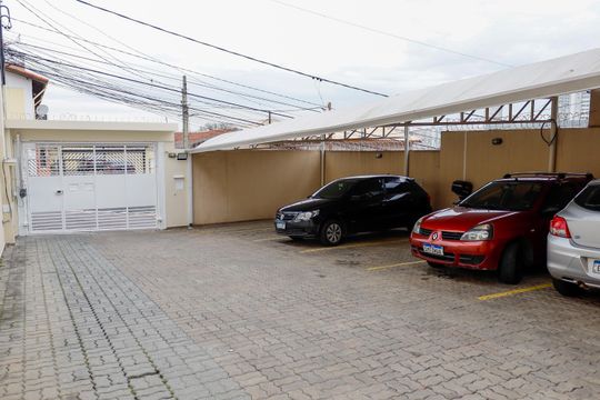 Garagem de casa de condomínio à venda com 2 quartos, 60m² em Jaguaribe, Osasco