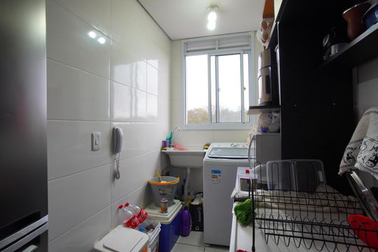 Cozinha de apartamento à venda com 2 quartos, 54m² em Morro Santana, Porto Alegre