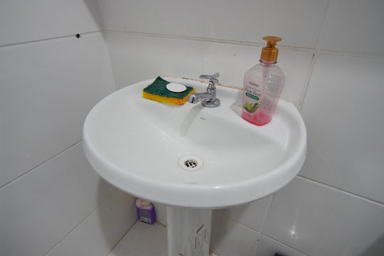 Banheiro Corredor de apartamento à venda com 2 quartos, 54m² em Morro Santana, Porto Alegre