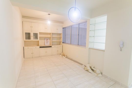 Sala 2 de apartamento à venda com 3 quartos, 111m² em Serra, Belo Horizonte