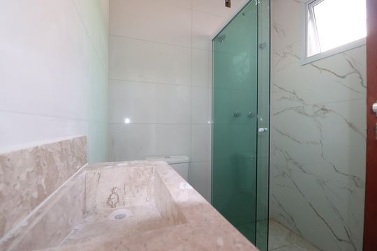Banheiro Social de casa de condomínio à venda com 3 quartos, 127m² em Vila Metalúrgica, Santo André